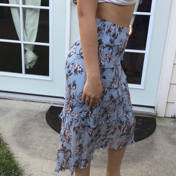 Foxiedox floral skirt - Picture 2 of 8